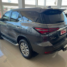 Toyota Hilux SW4 SRX 4x4 2.8 TDI 16V Dies. Aut. 2021 Diesel-2