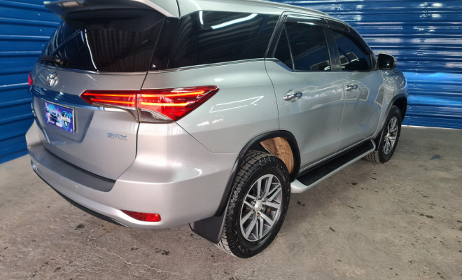 Toyota Hilux SW4 SRX 4x4 2.8 TDI 16V Dies. Aut. 2019 Diesel-0