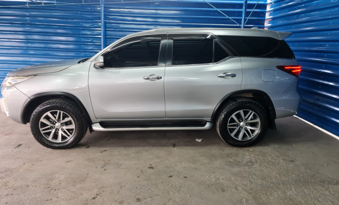 Toyota Hilux SW4 SRX 4x4 2.8 TDI 16V Dies. Aut. 2019 Diesel-1
