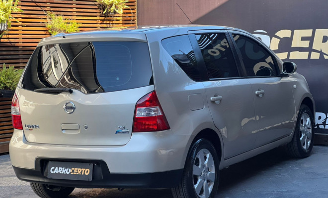 Nissan LIVINA SL 1.8  Aut. 2010 Flex  C/MULTIMIDIA-2