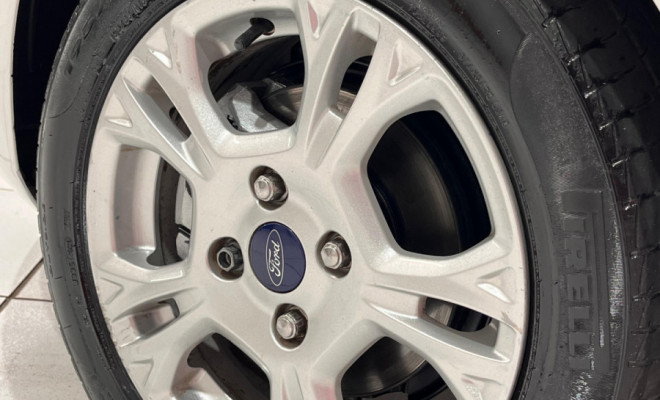 Ford Fiesta 1.6 16V Flex Mec. 5p 2015 Flex-9