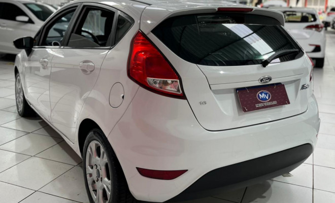 Ford Fiesta 1.6 16V Flex Mec. 5p 2015 Flex-2