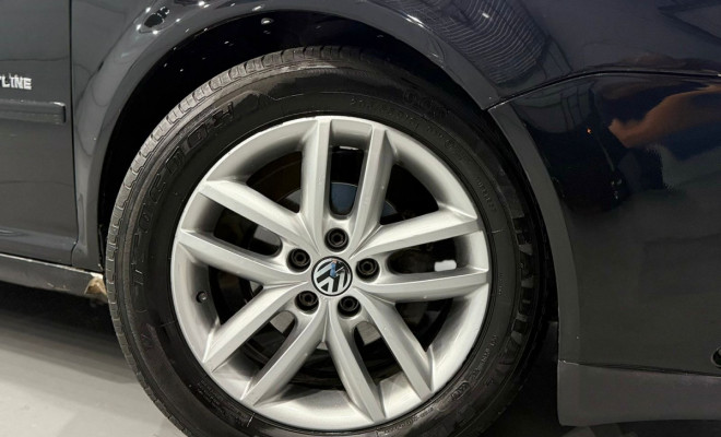 VW - VolksWagen Golf Sportline 1.6 Mi Total Flex 8V 4p 2012 Flex-7