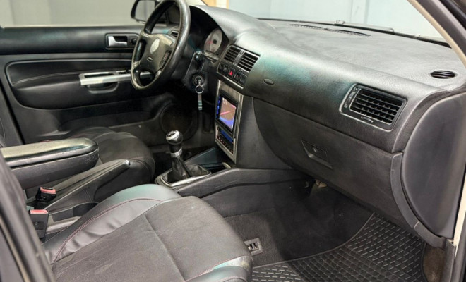 VW - VolksWagen Golf Sportline 1.6 Mi Total Flex 8V 4p 2012 Flex-10