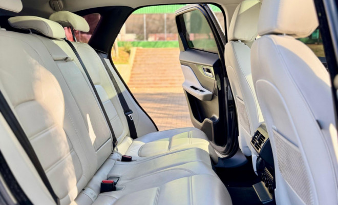 Jaguar F-Pace 2.0 Prestige 180cv Diesel Aut. 2018 Diesel-10