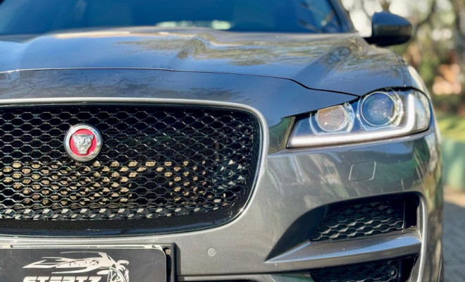 Jaguar F-Pace 2.0 Prestige 180cv Diesel Aut. 2018 Diesel-0