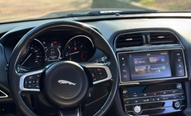 Jaguar F-Pace 2.0 Prestige 180cv Diesel Aut. 2018 Diesel-8