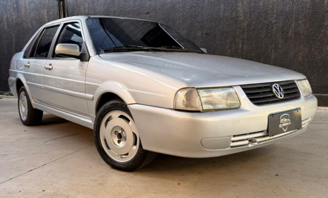 VW - VolksWagen Santana 1.8 Mi 2002 Álcool