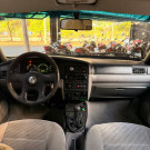 VW - VolksWagen Santana 1.8 Mi 2002 Álcool-9