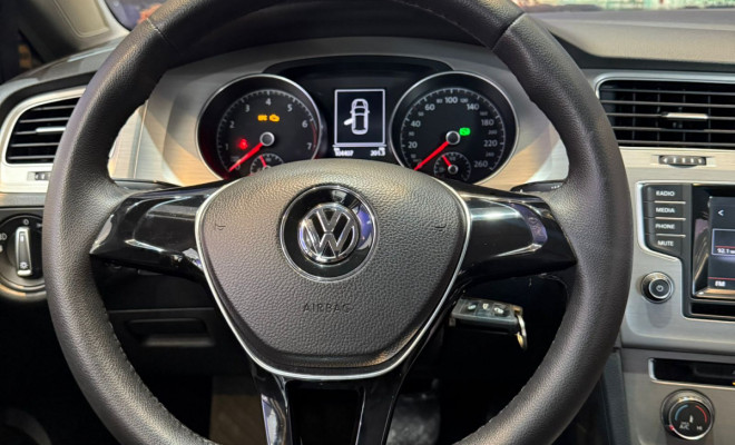 VW - VolksWagen Golf Comfortline 1.4 TSI 140cv Aut. 2015 Gasolina-6