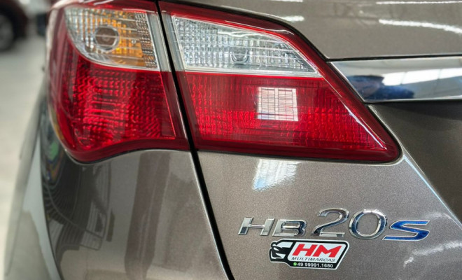 Hyundai HB20S Premium 1.6 Flex 16V Aut. 4p 2016 Flex-9