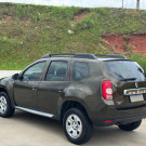 O Duster Expression 2014 é perfeito para quem busca um SUV resistente e confiável. Motor 1.6 que oferece economia e durabilidade, ideal para quem valoriza aventura, praticidade e custo-benefício.   Versão Expression completa  Multimídia com câmera de ré  Farol de milha  Airbag duplo  Freios ABS  SUV robusto e resistente  Ótimo custo-benefício  Ideal para aventuras   Financiamento facilitado  Mande WhatsApp e agende uma visita!   Oportunidade de ter um SUV aventureiro e econômico!