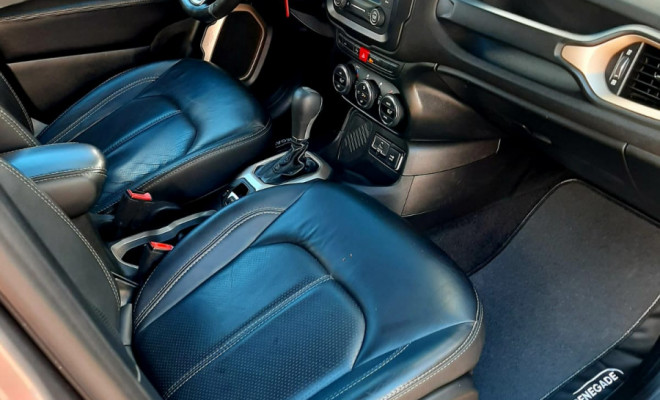 Jeep Renegade Longitude 1.8 4x2 Flex 16V Aut. 2017 Flex-10