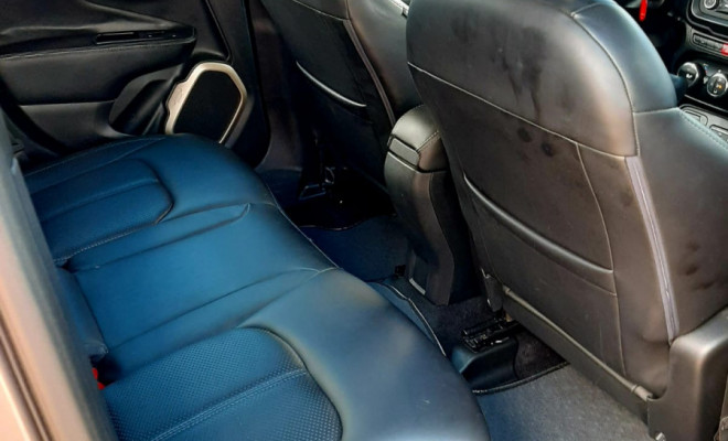 Jeep Renegade Longitude 1.8 4x2 Flex 16V Aut. 2017 Flex-9