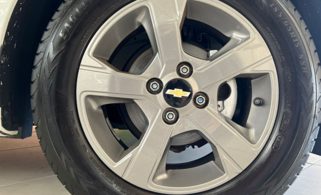 GM - Chevrolet ONIX HATCH EFFECT 1.4 8V F.Power 5p Mec. 2018 Flex-12