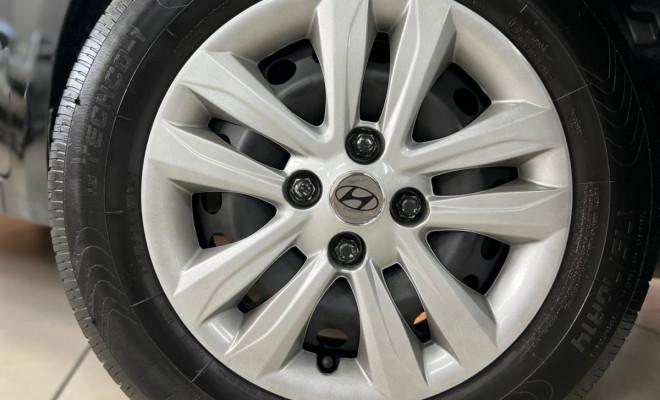 Hyundai HB20 C./C.Plus/C.Style 1.6 Flex 16V Mec. 2013 Flex-11