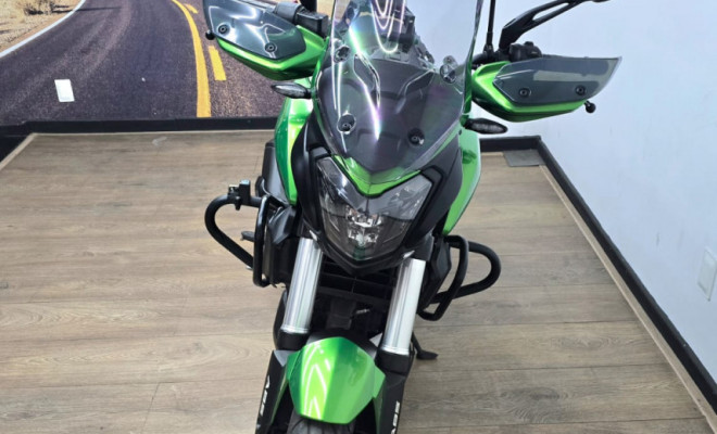BAJAJ DOMINAR 400  2024 Gasolina-1