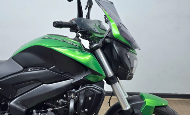BAJAJ DOMINAR 400  2024 Gasolina-6