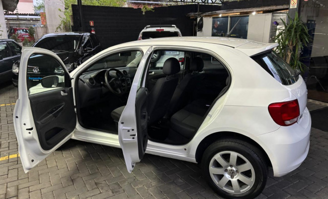 VW - VolksWagen Gol City (Trend)/Titan 1.0 T. Flex 8V 4p 2013 Flex-3