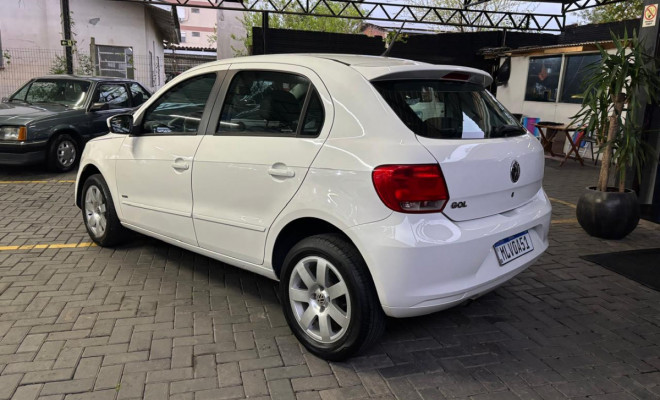 VW - VolksWagen Gol City (Trend)/Titan 1.0 T. Flex 8V 4p 2013 Flex-2