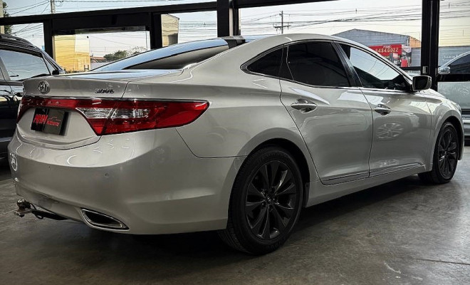 Hyundai AZERA 3.0 V6-1