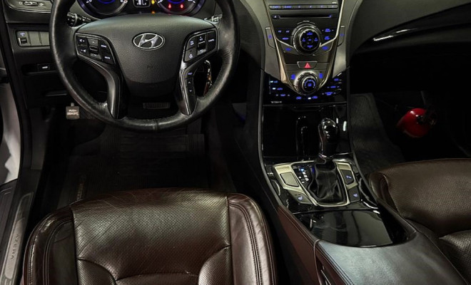 Hyundai AZERA 3.0 V6-3