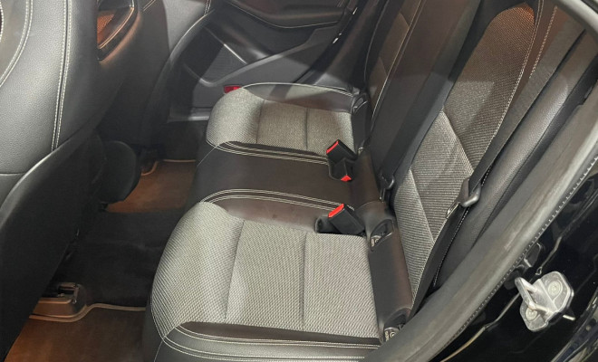 Mercedes-Benz CLA-180 1.6 16V 122cv Aut. 2018 Gasolina-11
