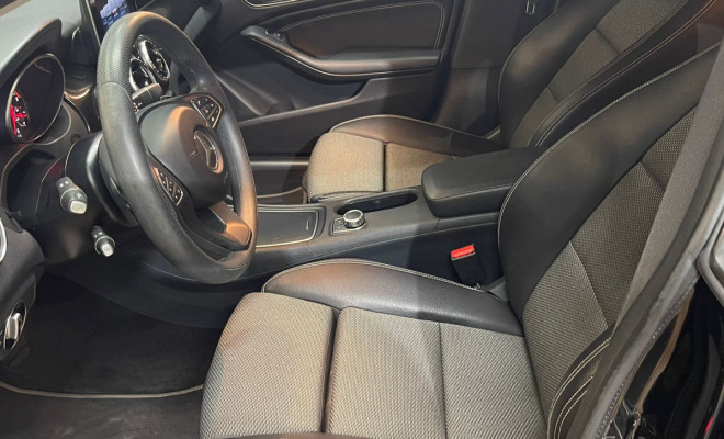 Mercedes-Benz CLA-180 1.6 16V 122cv Aut. 2018 Gasolina-9
