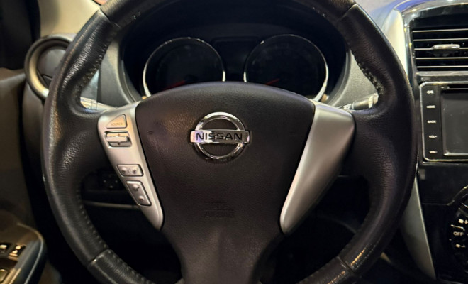 Nissan VERSA SL 1.6 16V FlexStart 4p Aut. 2018 Flex-6