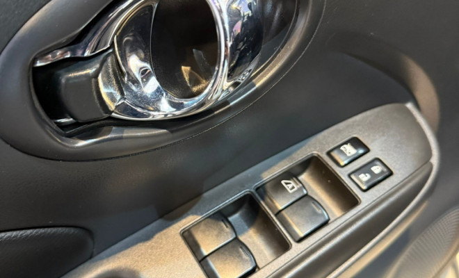 Nissan VERSA SL 1.6 16V FlexStart 4p Aut. 2018 Flex-10