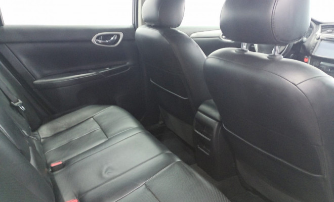 Nissan Sentra SV 2.0 FlexStart 16V Aut. 2015 Gasolina-9