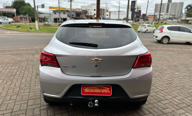 GM - Chevrolet ONIX HATCH LT 1.0 8V FlexPower 5p Mec. 2018 Flex-2