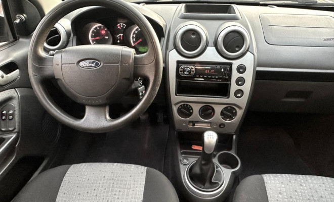 Ford Fiesta Sed. 1.6 8V Flex 4p 2012 Flex-9