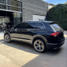 VW - VolksWagen TIGUAN Allspac R-Line 350 TSI 2.0 4x4 2020 Gasolina-2
