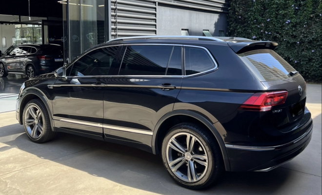 VW - VolksWagen TIGUAN Allspac R-Line 350 TSI 2.0 4x4 2020 Gasolina-2