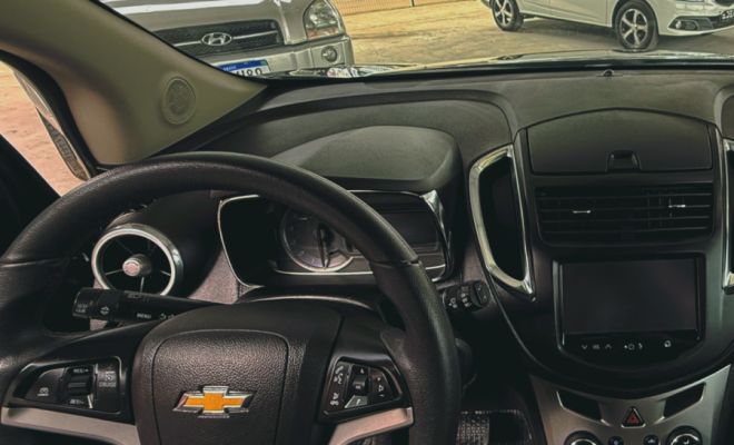 GM - Chevrolet TRACKER LTZ 1.8 16V Flex 4x2 Aut. 2015 Gasolina-6