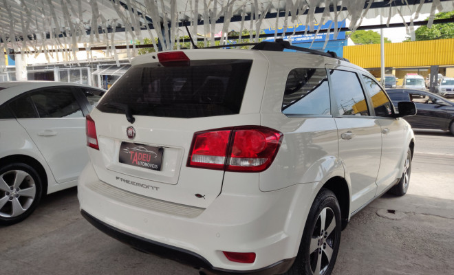 Fiat FREEMONT EMOT./PRECISION 2.4 16V 5p Aut. 2014 Gasolina-4