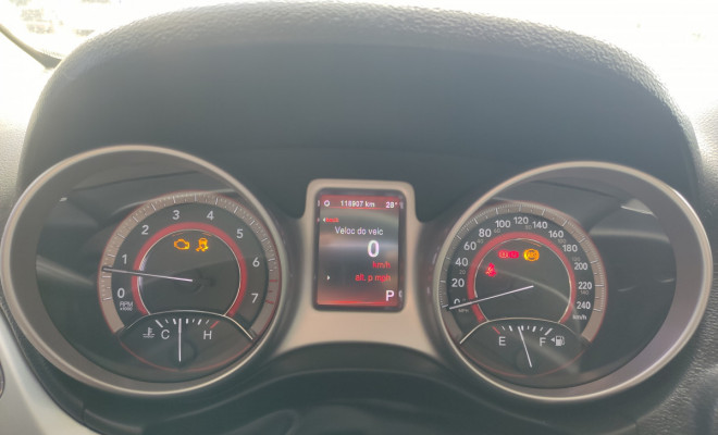 Fiat FREEMONT EMOT./PRECISION 2.4 16V 5p Aut. 2014 Gasolina-6