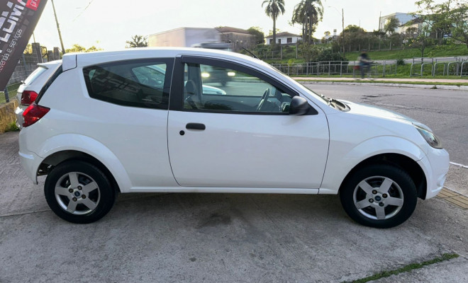 Ford Ka 1.0 8V Flex - 2011-1