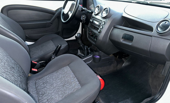 Ford Ka 1.0 8V Flex - 2011-7