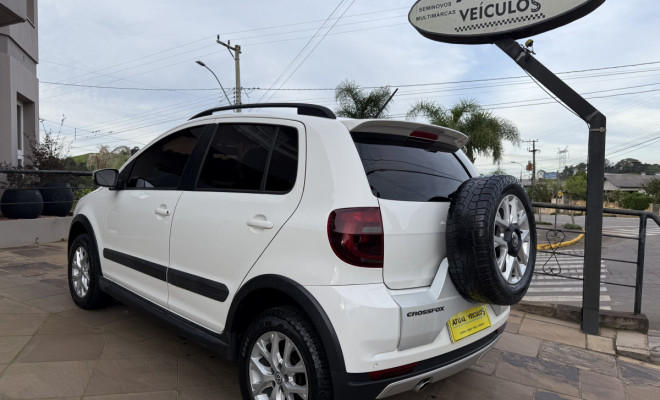 VW - VolksWagen CROSSFOX 1.6 Mi Total Flex 8V 5p 2014 Flex-2