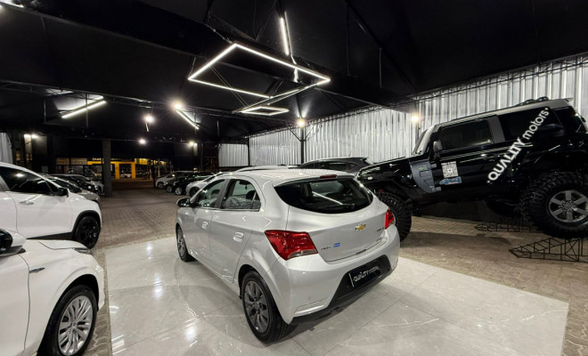 GM - Chevrolet ONIX HATCH LT 1.4 8V FlexPower 5p Aut. 2018 Flex-4