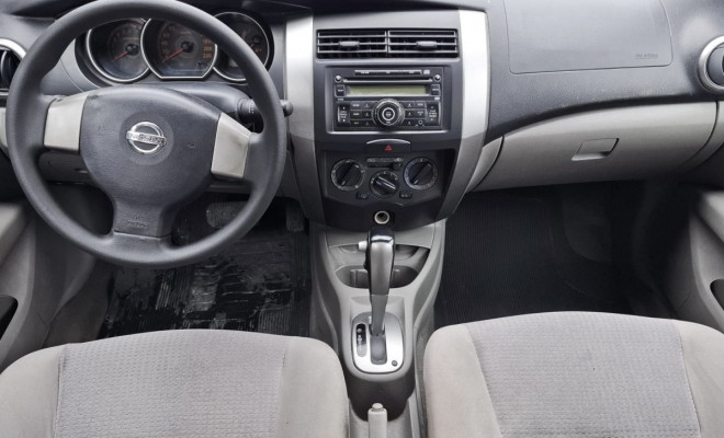 Nissan LIVINA SL 1.8 16V Flex Fuel Aut. 2010 Flex-4