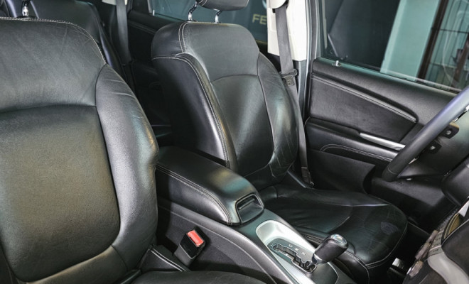 Fiat FREEMONT EMOT./PRECISION 2.4 16V 5p Aut. 2012 Gasolina-1