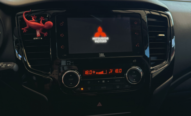 Mitsubishi L200 Triton Sport HPE-S 2.4 CD Dies. Aut 2025 Diesel-3