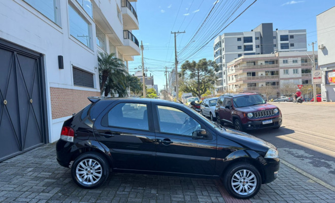 Fiat Palio ELX 1.4 Fire/30 Anos F. Flex 8V 4p 2010 Flex-2