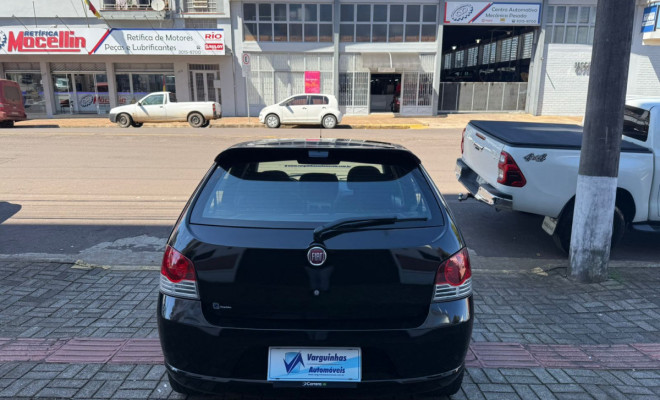 Fiat Palio ELX 1.4 Fire/30 Anos F. Flex 8V 4p 2010 Flex-4