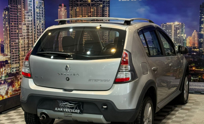 Renault SANDERO STEPWAY Hi-Flex 1.6 16V 5p 2012 Flex-11