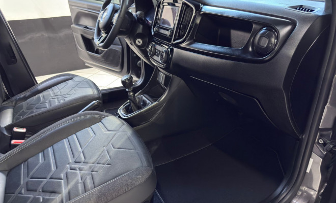 Fiat Strada Volcano 1.3 Flex 8V CD 2023 Flex-3