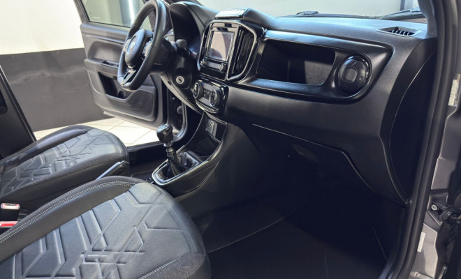 Fiat Strada Volcano 1.3 Flex 8V CD 2023 Flex-8